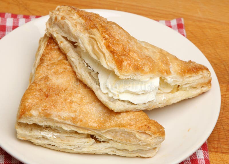 calories in apple turnover with cream calories in apple turnover with cream