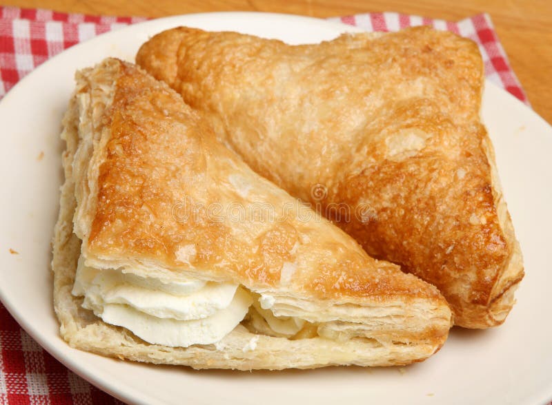 calories in apple turnover with cream calories in apple turnover with cream