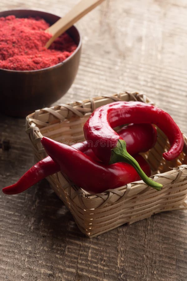 Dry chili and fresh chili stock image. Image of ingredient 29102803