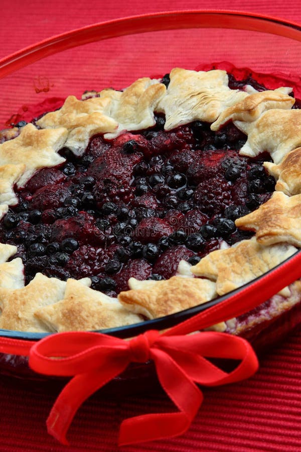Fresh fruit pie dessert stock image. Image of fruits, piece 7854881