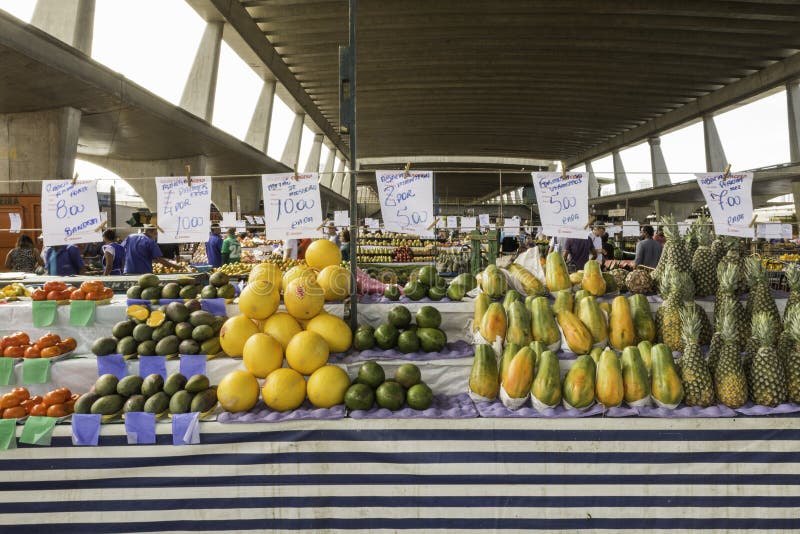 Av. Dr. GastÃ£o Vidigal, 1946, SÃ£o Paulo, SP, Brazil, Jun, 18th 2017 sunday, morning. Fresh fruits and fresh vegetables direct from the farms in Sao Paulo, SP, Brazil