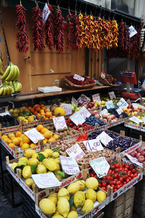 Fresh lemons, oranges and other fruits and vegetables on a street market in Sorrento, Amalfi Coast -Italy stock images Fresh lemons, oranges and other fruits and vegetables on a street market in Sorrento, Amalfi Coast -Italy stock images