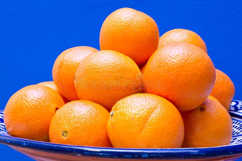 Fresh Oranges in a bowl