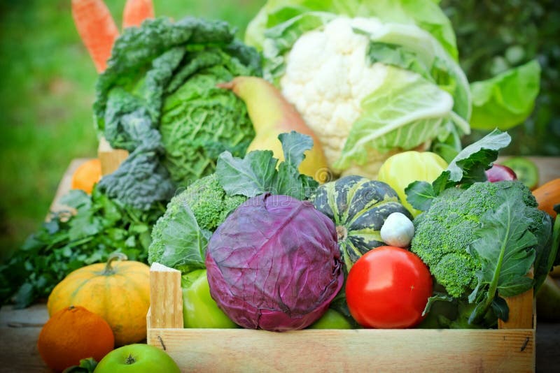 Fresco di alimenti biologici, frutta e verdura.