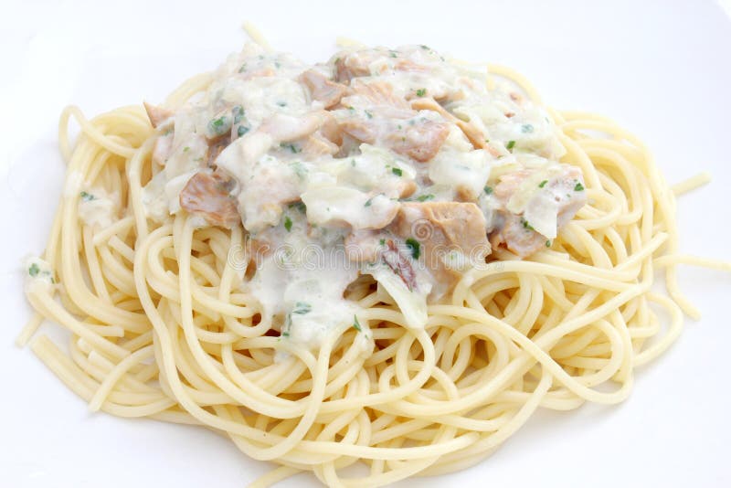 Fresh pasta with tuna fish