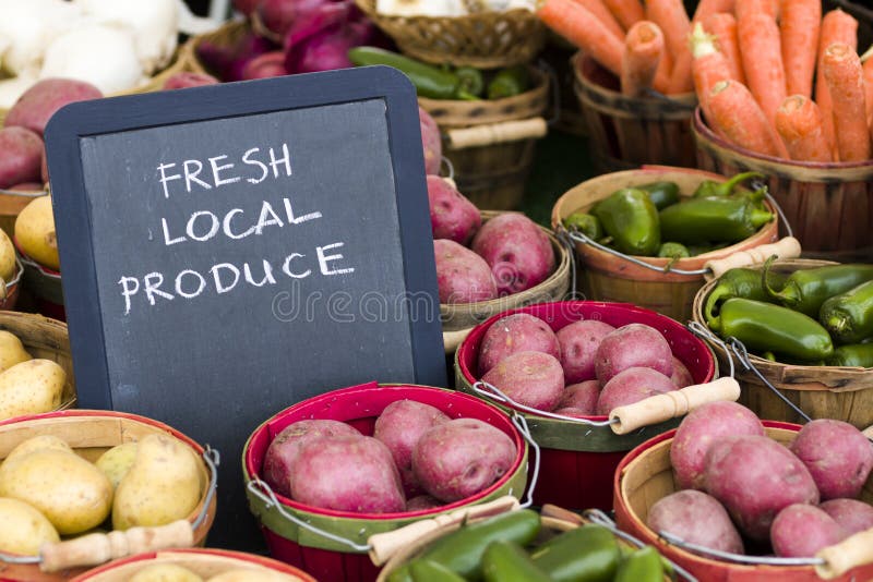 Fresco sobre el sobre el agricultores El mercado.