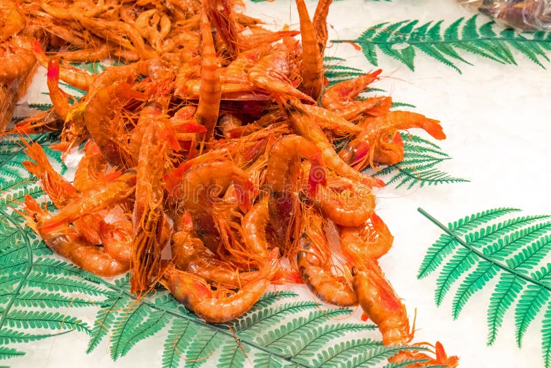 Fresh shrimps for sale stock image. Image of large, refreshment 49905945
