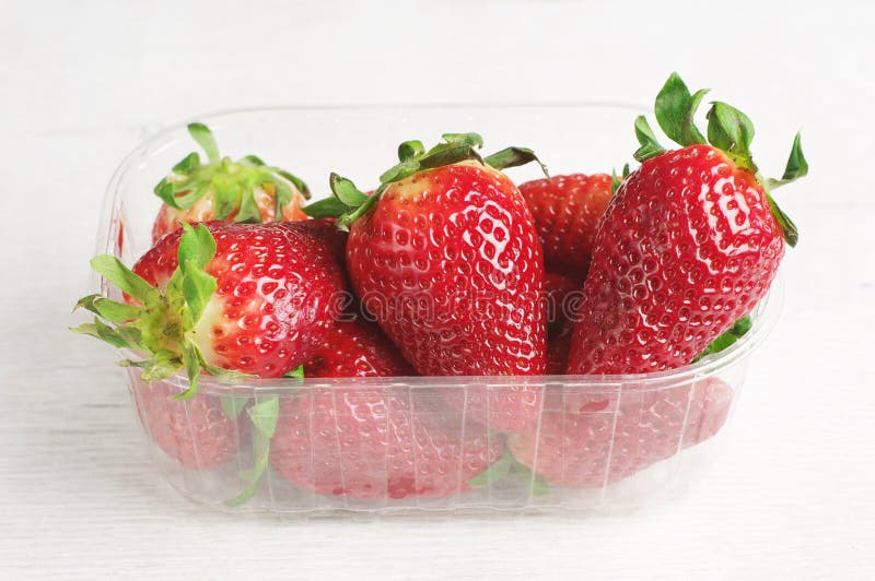582 Packing Strawberries Stock Photos Free & RoyaltyFree Stock