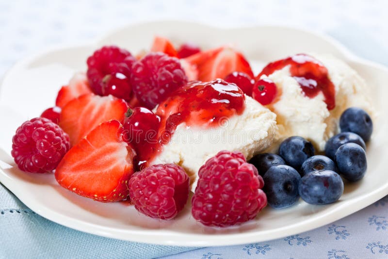 Fresh summer fruits with mascarpone