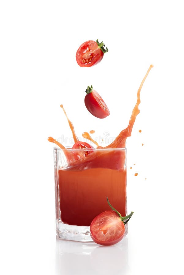 Fresh tomatoe juice in glass