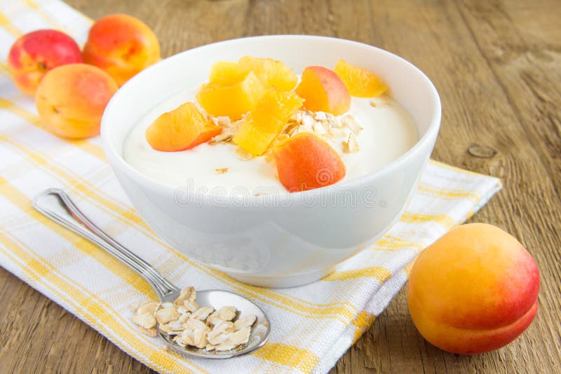 Fresh yogurt with apricots