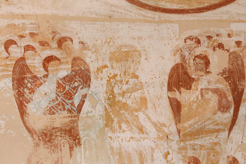 Fresques antiques dans des murs des cavernes de David Gareja Monastery Complex photo libre de droits Fresques antiques dans des murs des cavernes de David Gareja Monastery Complex photo libre de droits