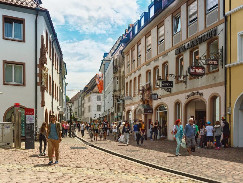 FRIBURGO IM BREISLAU, GERMANY-JUNE 25,2015 imagenes de archivo FRIBURGO IM BREISLAU, GERMANY-JUNE 25,2015 imagenes de archivo