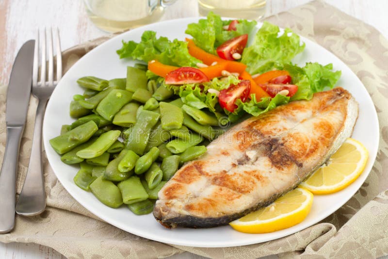 Fried Fish with Green Beans Stock Image Image of meal, white 27783535