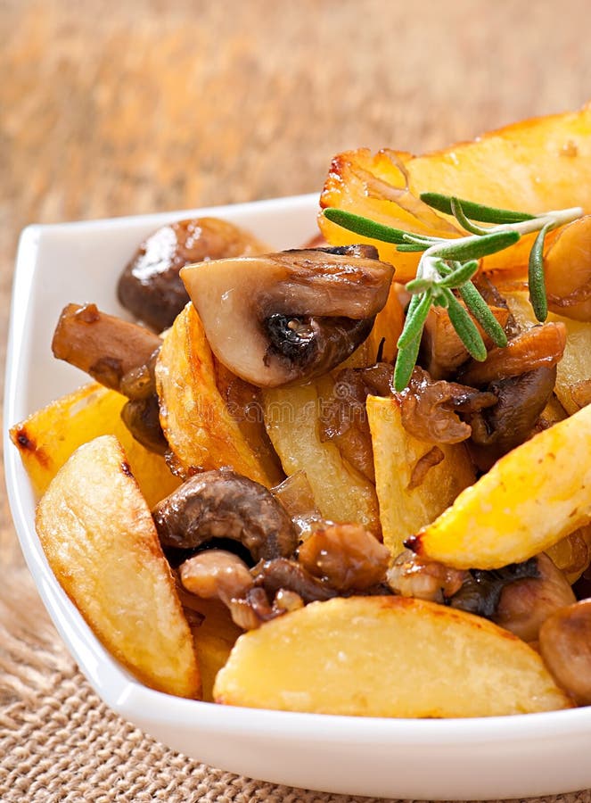 Fried Potatoes with Mushrooms Stock Image Image of fried, baked 34169905