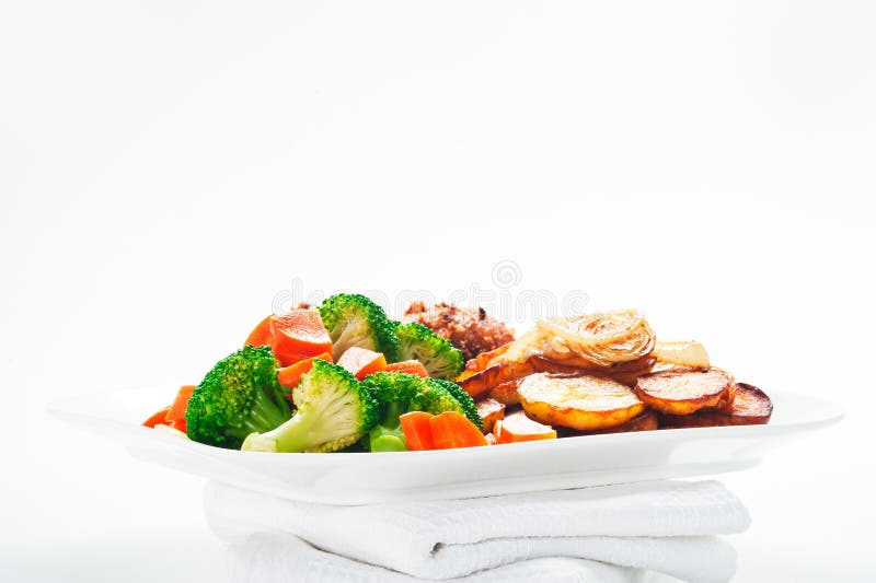 Fried potatoes with vegetables and chicken