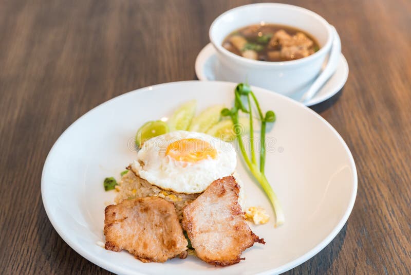 Fried rice with grilled pork