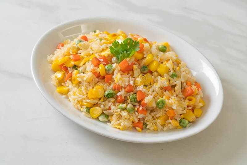 Fried Rice with Mixed Vegetable Carrot, Green Bean Peas, Corn and Egg ...