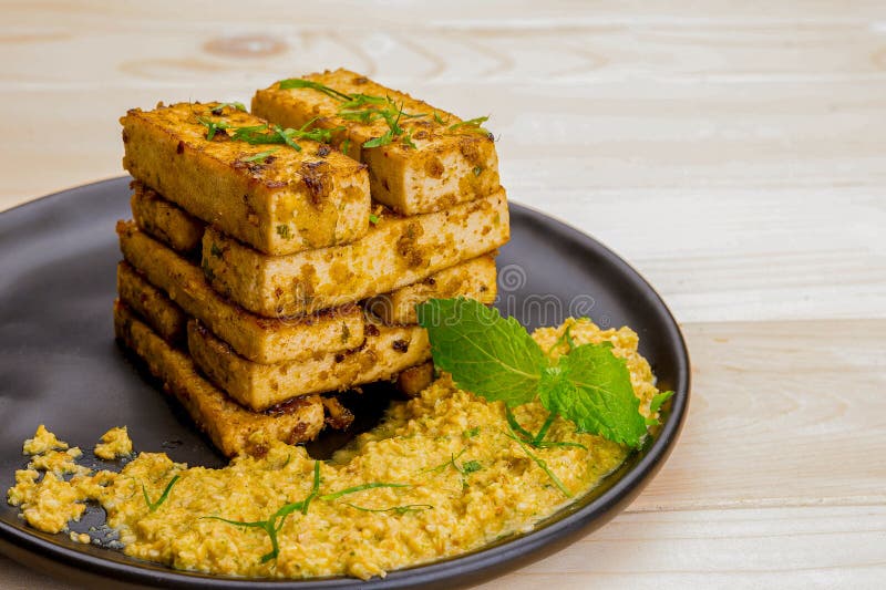Fried Tofu with Peanut Sauce Healthy Vegetarian Stock Image - Image of