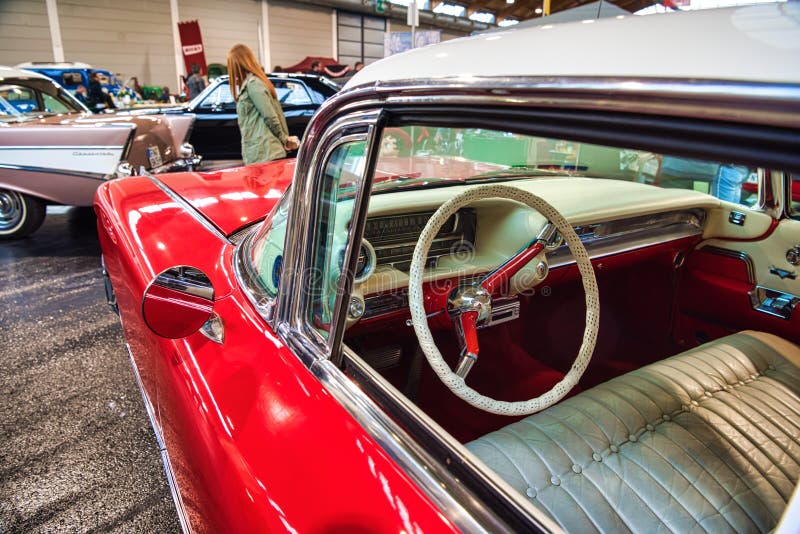 Red Interior Cadillac Classic Car Stock Photos Download 46