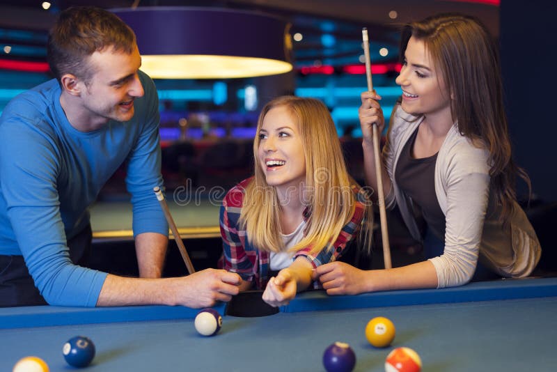 Friends billiard hi-res stock photography and images - Page 2 - Alamy