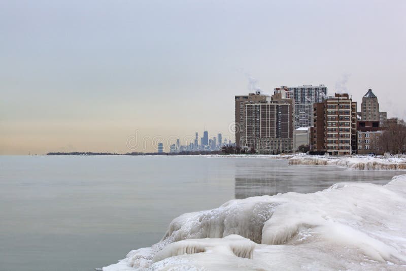 Frigid winter view of the Chicago Skyline from Loyola Pier stock photography Frigid winter view of the Chicago Skyline from Loyola Pier stock photography
