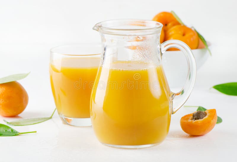 Frischer Aprikosensaft lizenzfreie stockfotos Frischer Aprikosensaft lizenzfreie stockfotos