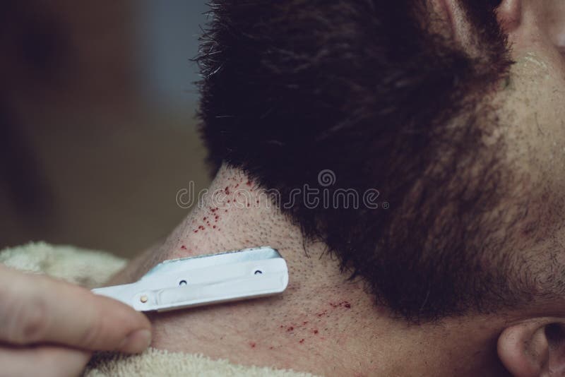 Friseurscheren und gerades Rasiermesser lizenzfreie stockfotos Friseurscheren und gerades Rasiermesser lizenzfreie stockfotos