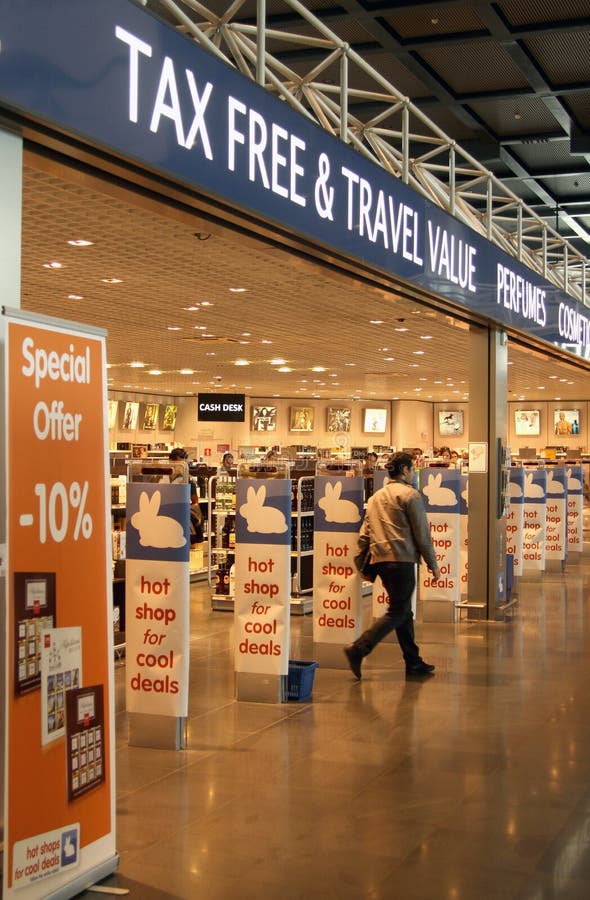 Rabatttullfri vara shoppar redaktionell fotografering för Rabatttullfri vara shoppar redaktionell fotografering för