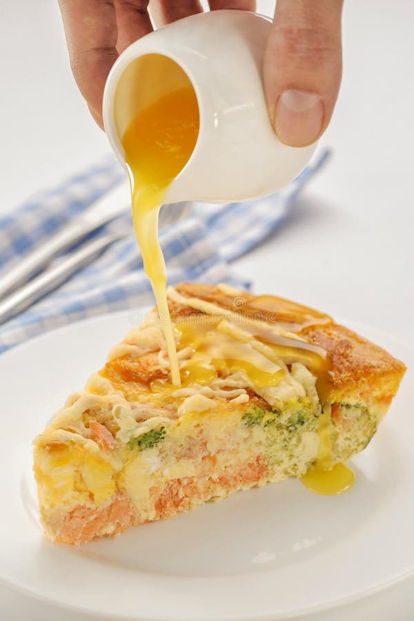 Frittata cocinado casero imagen de archivo libre de regalías Frittata cocinado casero imagen de archivo libre de regalías