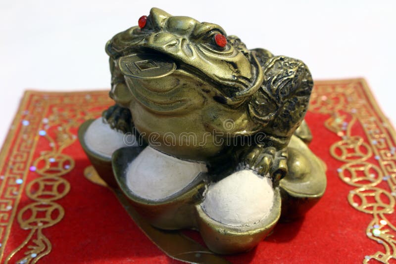 Chinese Feng Shui Lucky Money Frog Good Luck Photos Free & Royalty
