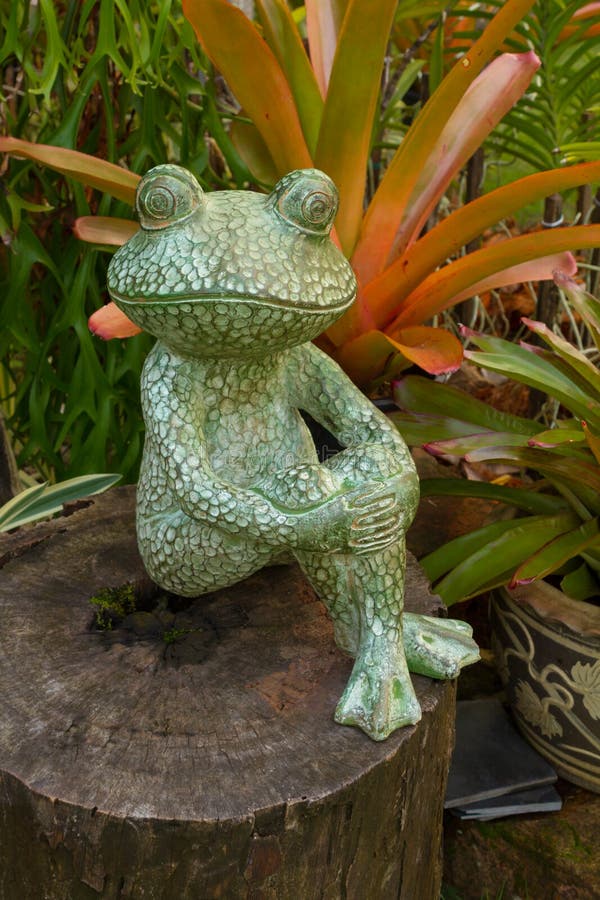 Frog Sculpture stock image. Image of outdoor, garden 35975535