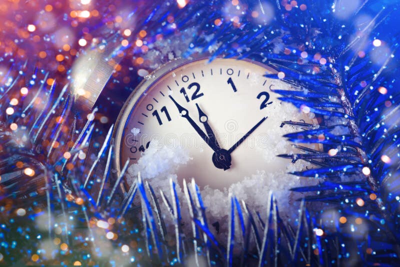 Frohe Weihnachten und guten Rutsch ins Neue Jahr Ein neues Jahr ` s Hintergrund mit Dekorationen des neuen Jahres Neues Jahr ` s lizenzfreie stockfotos Frohe Weihnachten und guten Rutsch ins Neue Jahr Ein neues Jahr ` s Hintergrund mit Dekorationen des neuen Jahres Neues Jahr ` s lizenzfreie stockfotos