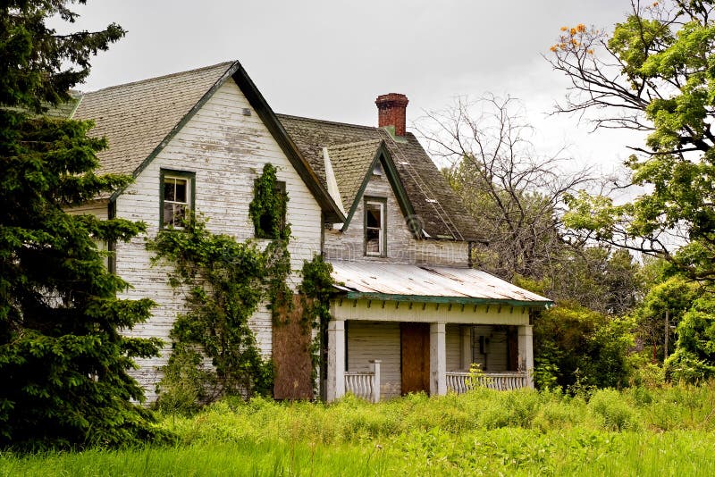 Front of Abandonded Lock Master s House