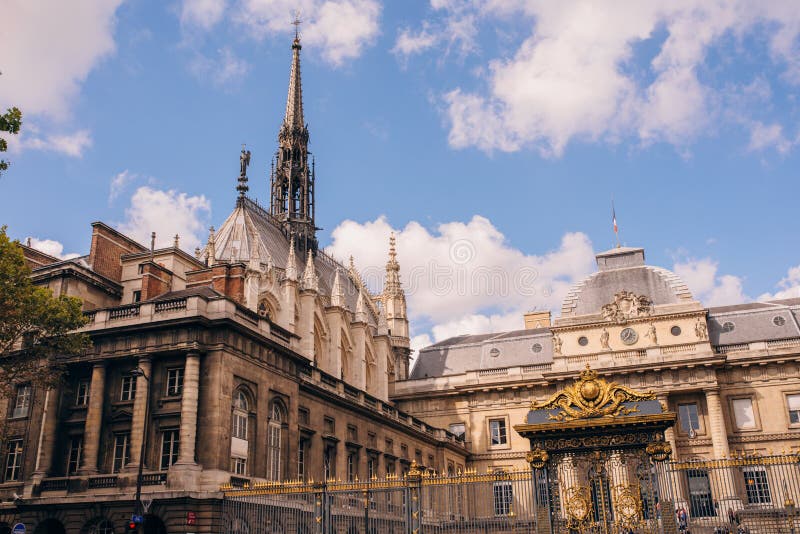 The Front Entrance of the Palais De Justice and Sainte-Chapelle Chapel ...