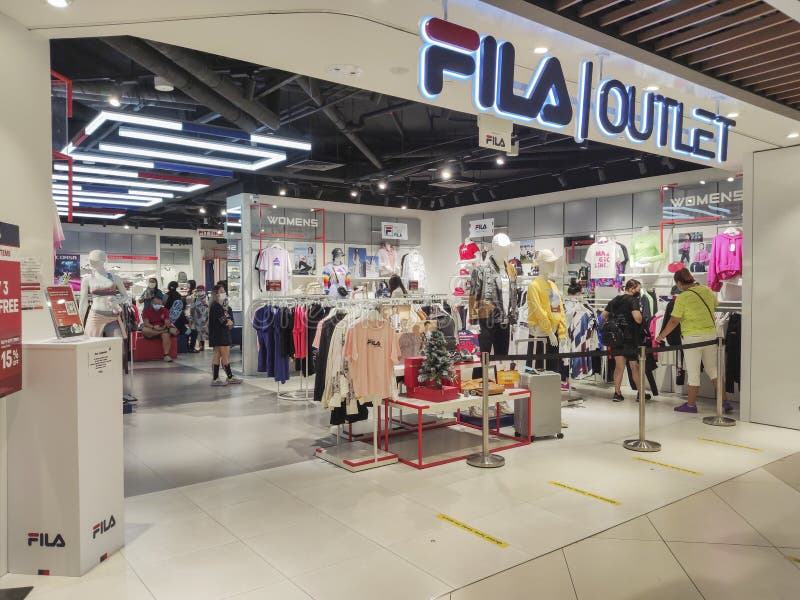 bezig eigenaar mate CHIANG RAI, THAILAND MARCH 7, 2019 Fila Shoes On Display Sold In Department  Store On March 7, 2019 In Chiang Rai, Thailand Editorial Photo Image Of  International, Attraction: 141745011 | conagi.com.br
