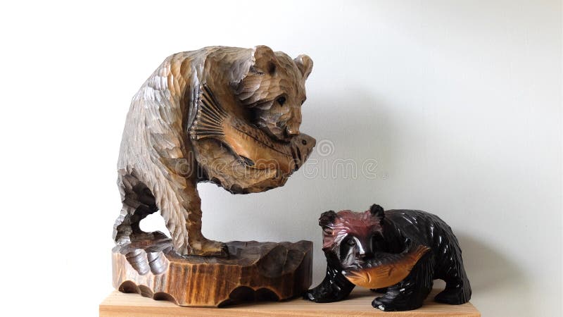Front View Carved Wooden Bear Sculpture on Background, Animal Sculpture,  Stock Image - Image of sculpture, bear: 197463935