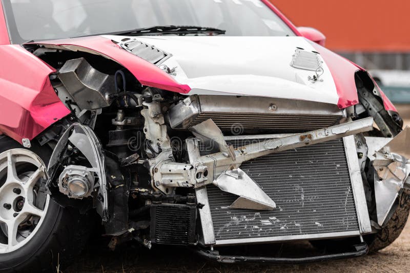 Front view of damaged car crash accident on the road royalty free stock photography Front view of damaged car crash accident on the road royalty free stock photography