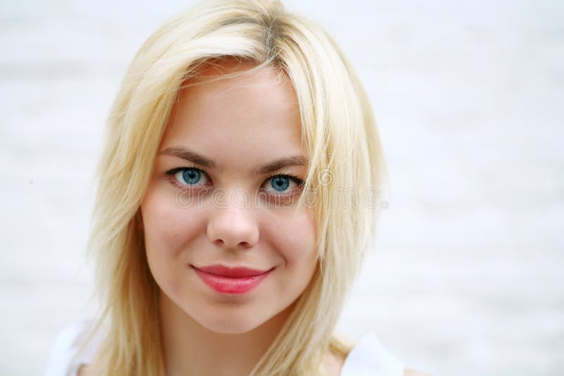 Bel viso biondo fotografie stock libere da diritti