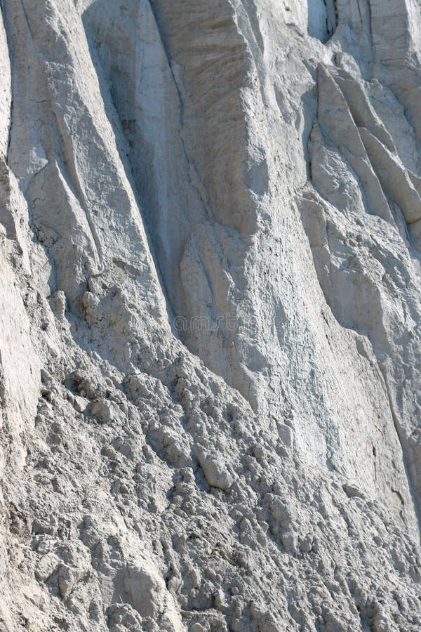 Fronte della scogliera di Mountian con le rocce cadute immagine stock libera da diritti Fronte della scogliera di Mountian con le rocce cadute immagine stock libera da diritti