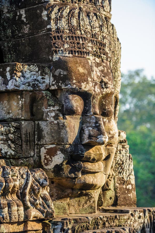 Fronti di pietra al tempio del bayon in Siem Reap, Cambogia 11 fotografia stock Fronti di pietra al tempio del bayon in Siem Reap, Cambogia 11 fotografia stock