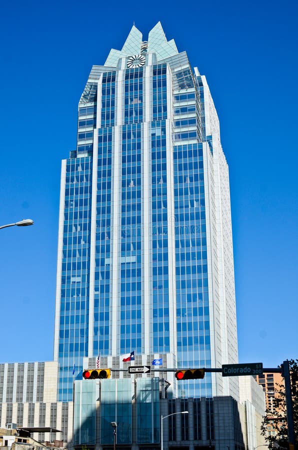 Frost-Bank-Turm in Austin lizenzfreie stockfotos Frost-Bank-Turm in Austin lizenzfreie stockfotos