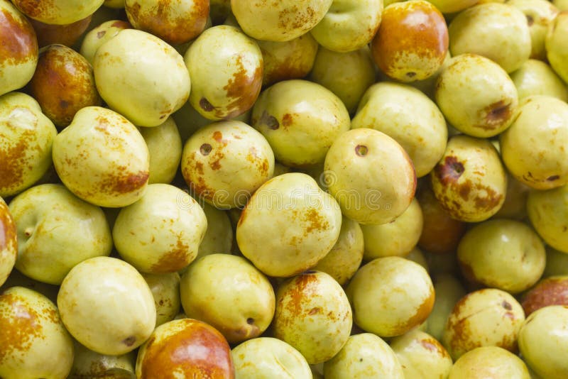 Fruits De Jujubes Frais Dans Une Corbeille Photo stock Image du