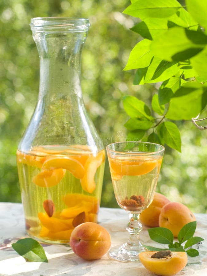 Fruit liqueur