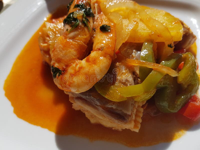 Fruits De Mer Portugais De Cataplana Photo stock Image du cuit