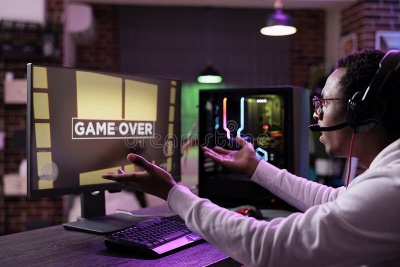 Angry woman playing online video games with joystick. Gamer using controller  on computer to play internet games and losing. Disappointed person with  electronic gaming equipment Stock Photo - Alamy