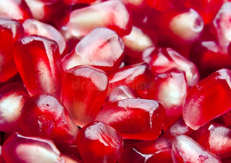 Fruta De La Granada Abierta Imagen de archivo Imagen de macro, fondo