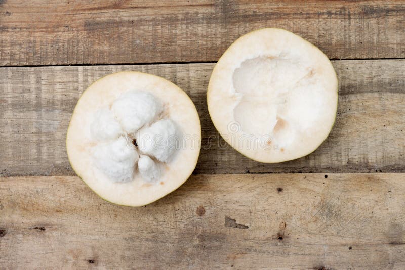 Fruta Santol en Tailandia fotografía de archivo