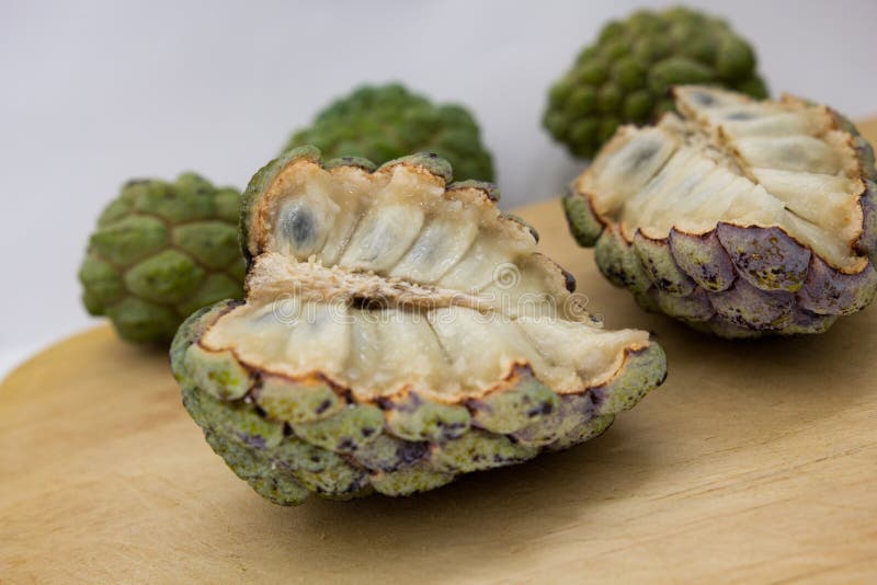 Frutta esotica di Biriba fotografia stock libera da diritti Frutta esotica di Biriba fotografia stock libera da diritti