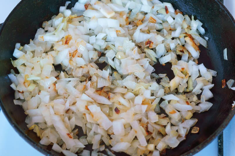 Fry the Grated Carrots and Onions in a Pan, Cook the Roast Onions and